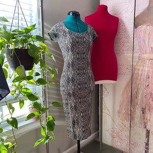 American Eagle short sleeve print bodycon midi dress XS